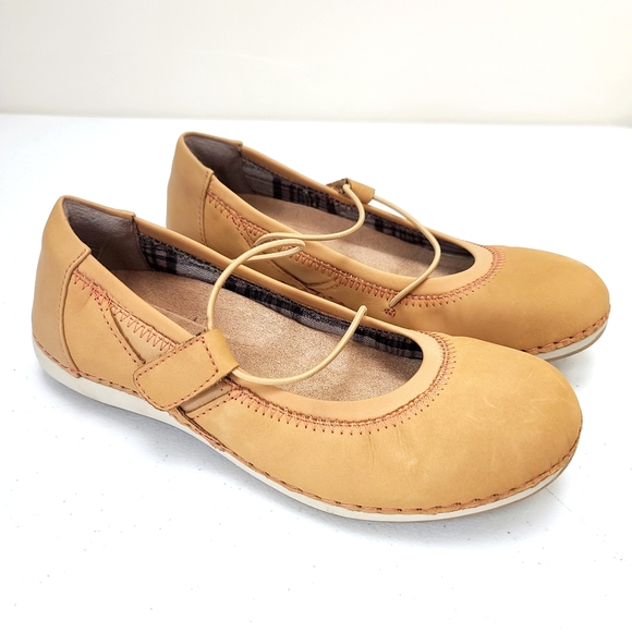 EARTH ORIGINS Suntan Patty Flats Size 6.5 - Picture 2 of 6